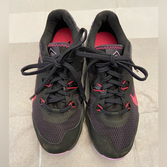 Nike Trail sneakers - Picture 6 of 13